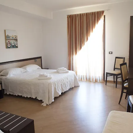 Perseo 3* Portopalo Di Capo Passero