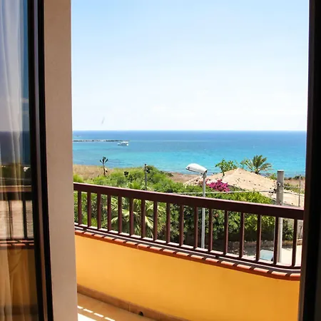 Perseo 3* Portopalo Di Capo Passero